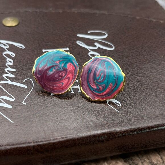 Vintage 1990s Pastel Paint Swirled Gold Tone Enamel Circle Stud Earrings - Picture 1 of 7
